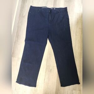 AVENUE DARK TALL DENIM ⭐️ SZ 30 Perfect shape